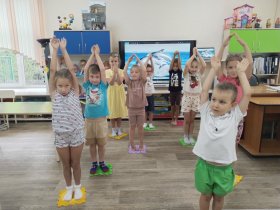 В группе № 4 прошёл День китов и дельфинов